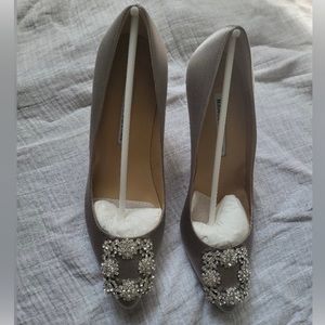 Brand new AUTHENTIC Manolo Blahnik Hangisi 70mm Heels
